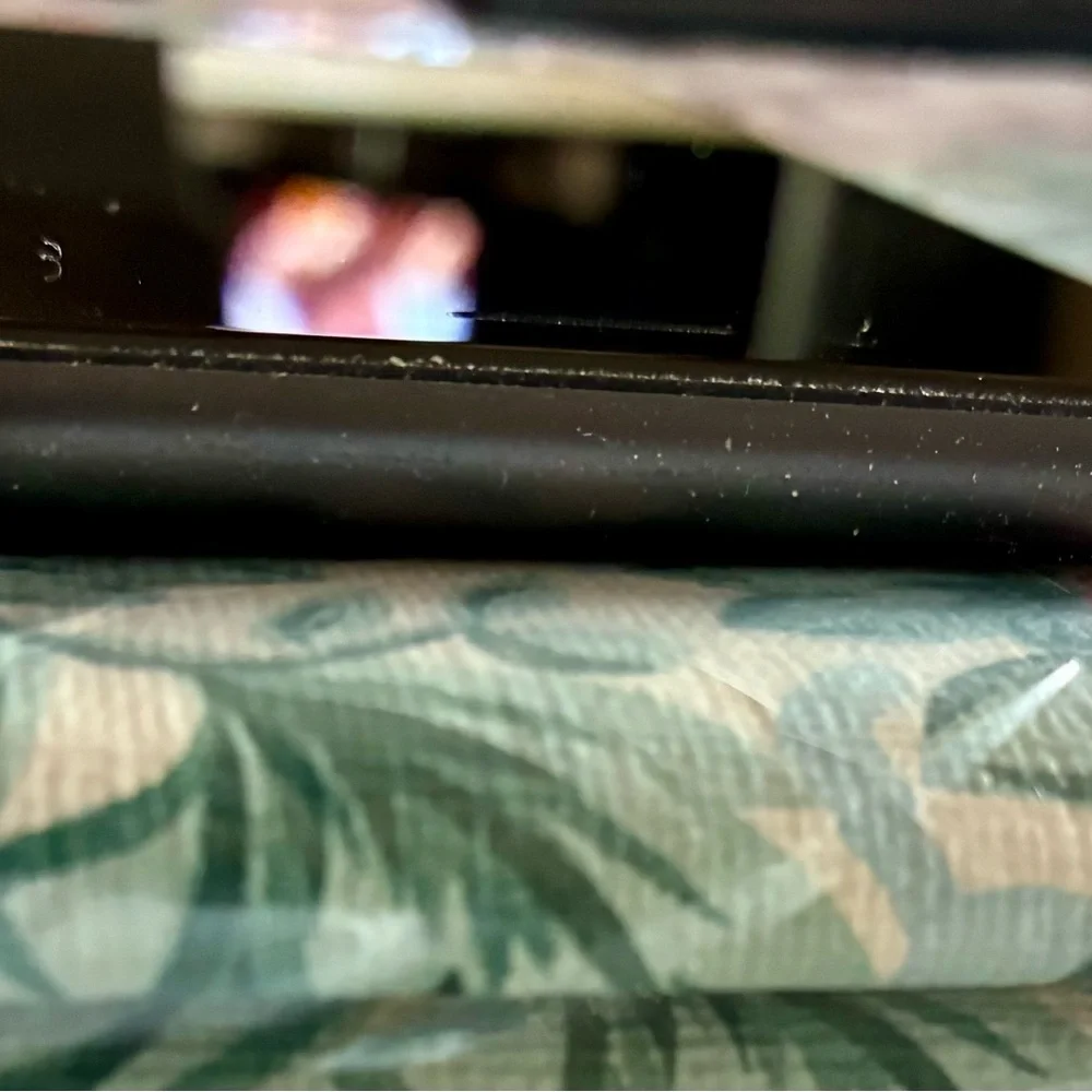 Apple 8 iPhone64GB with Black Finish